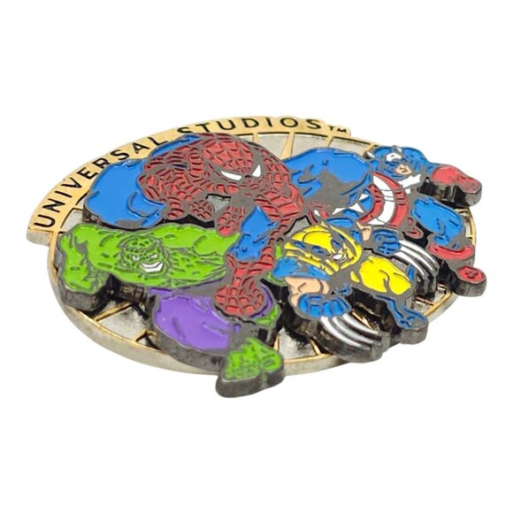 Universal Studios 2002 Spider-Man Hulk Wolverine Captain America 3-D Pin Pinback - Picture 9 of 12